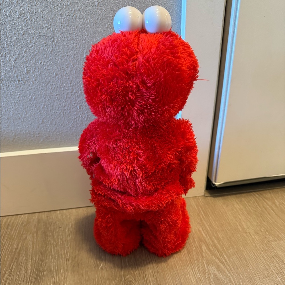 Elmo TMX - Picture 2 of 3